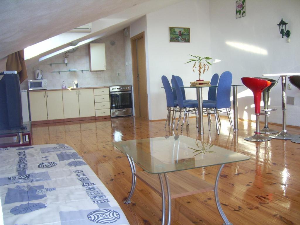Apartments Villa More Makarska Room photo